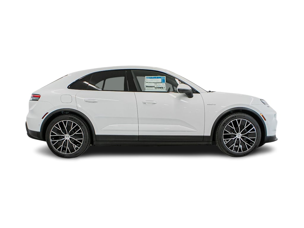 Thumbnail: 2026 Porsche Macan - 16