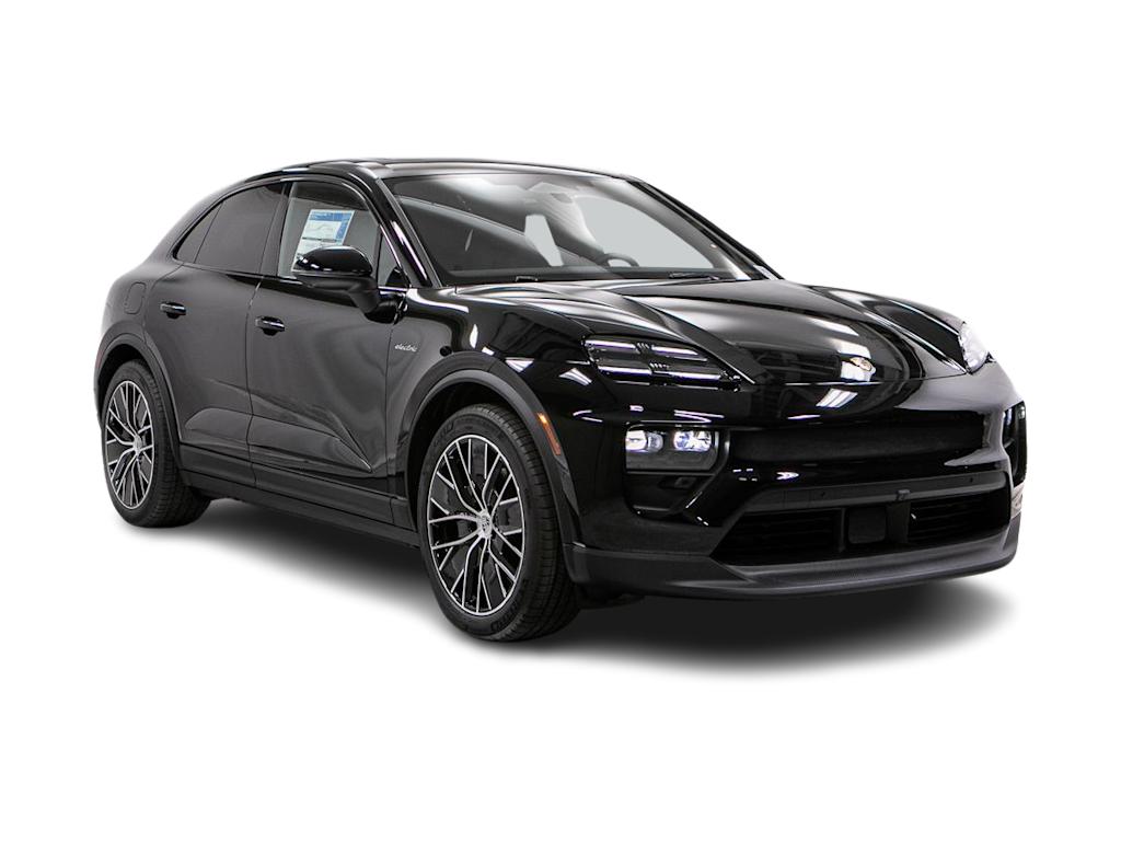 Thumbnail: 2026 Porsche Macan - 20
