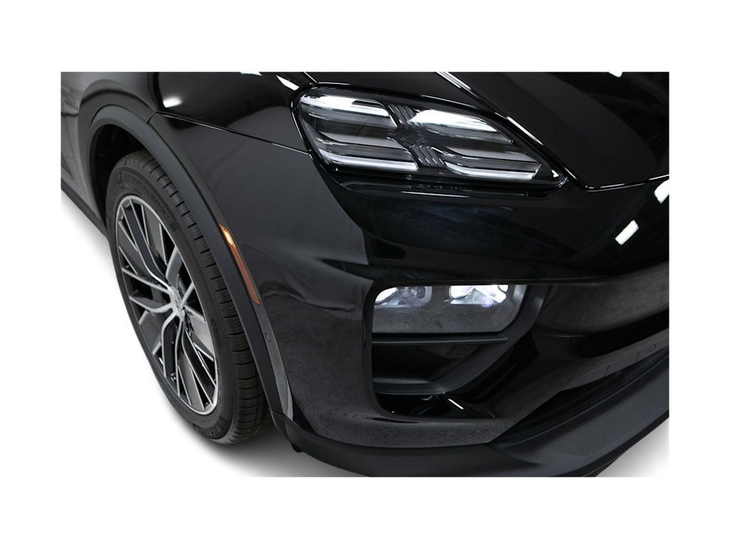 Thumbnail: 2026 Porsche Macan - 4
