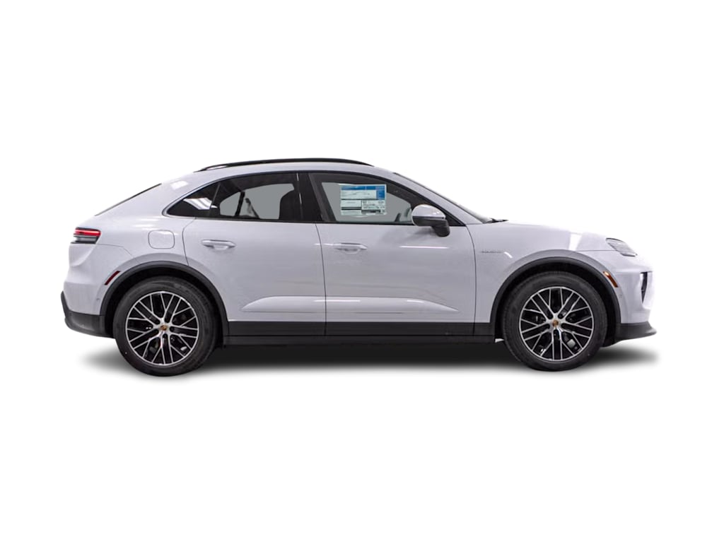 Thumbnail: 2026 Porsche Macan - 18