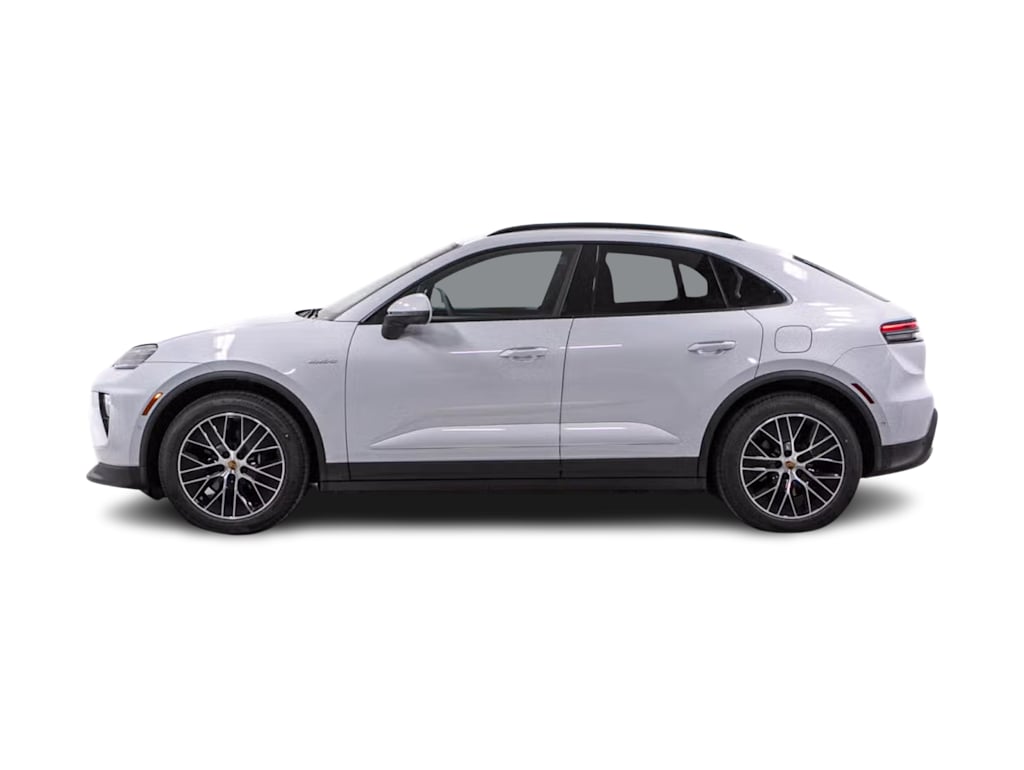 Thumbnail: 2026 Porsche Macan - 3