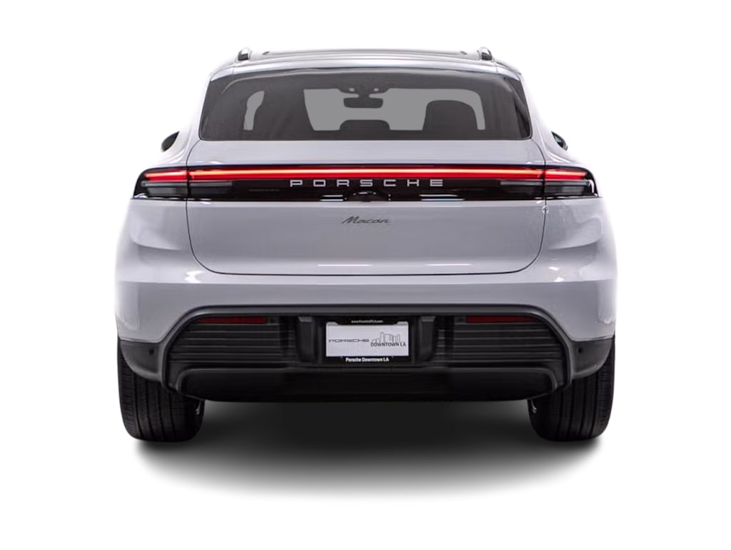 Thumbnail: 2026 Porsche Macan - 5