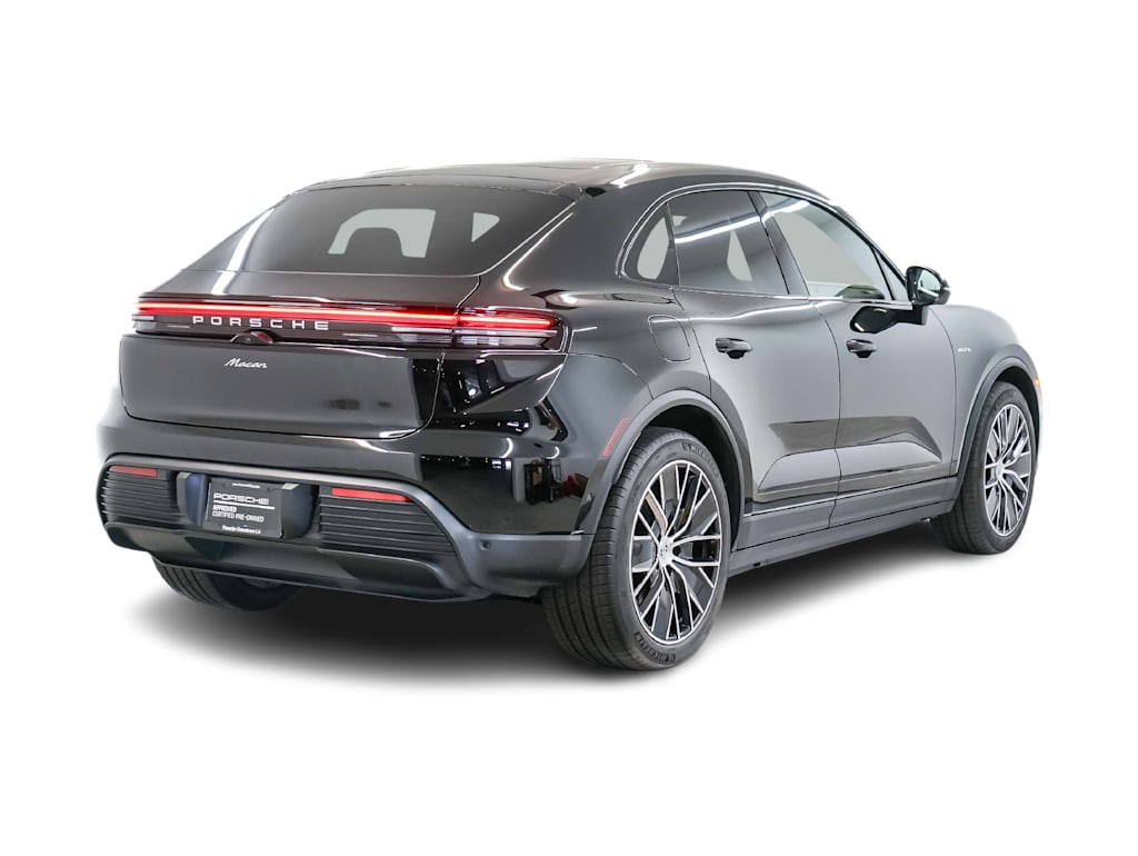 Thumbnail: 2026 Porsche Macan - 19