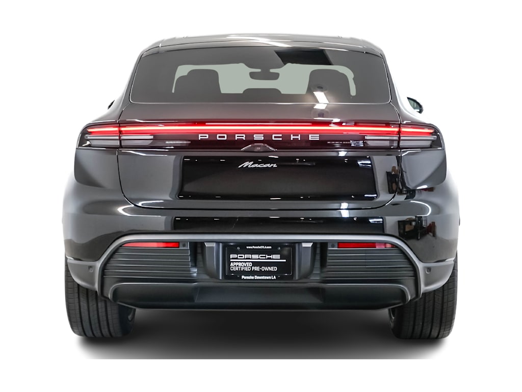 Thumbnail: 2026 Porsche Macan - 20