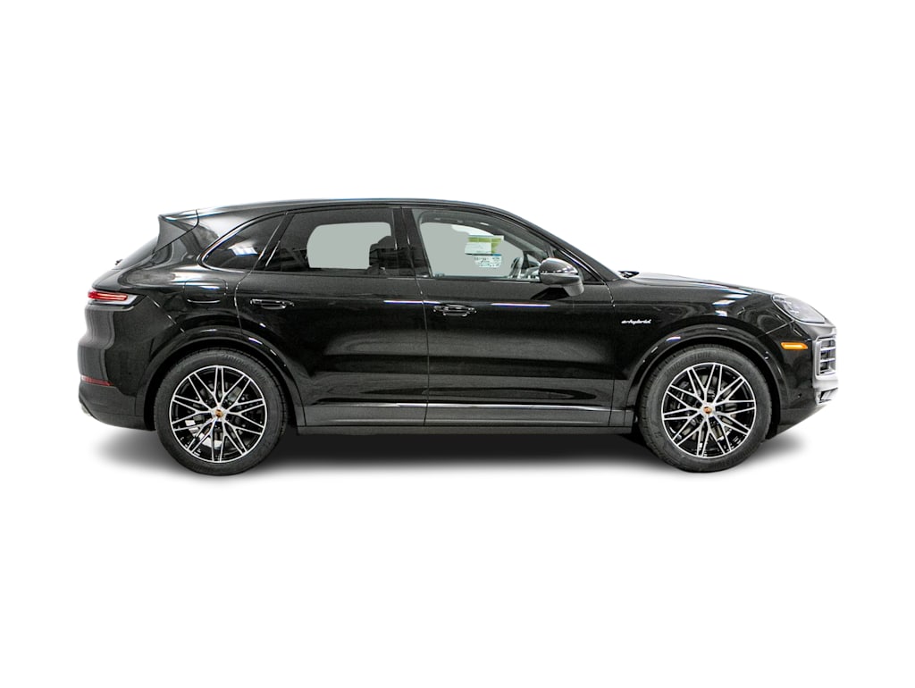 Thumbnail: 2026 Porsche Cayenne - 17