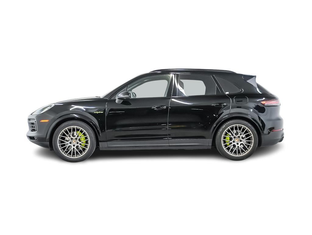 Thumbnail: 2023 Porsche Cayenne - 3