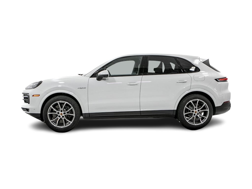 Thumbnail: 2026 Porsche Cayenne - 3