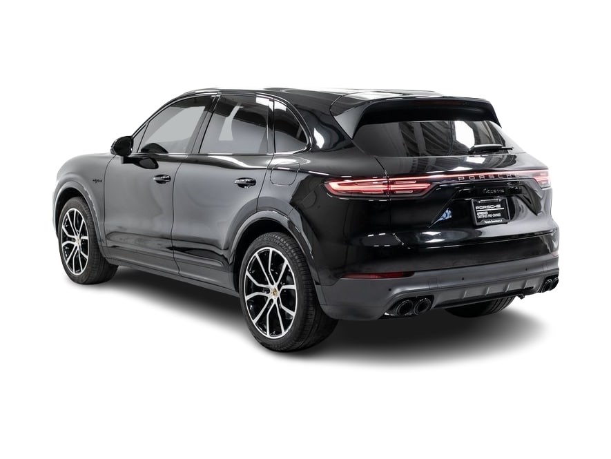 Thumbnail: 2022 Porsche Cayenne - 4