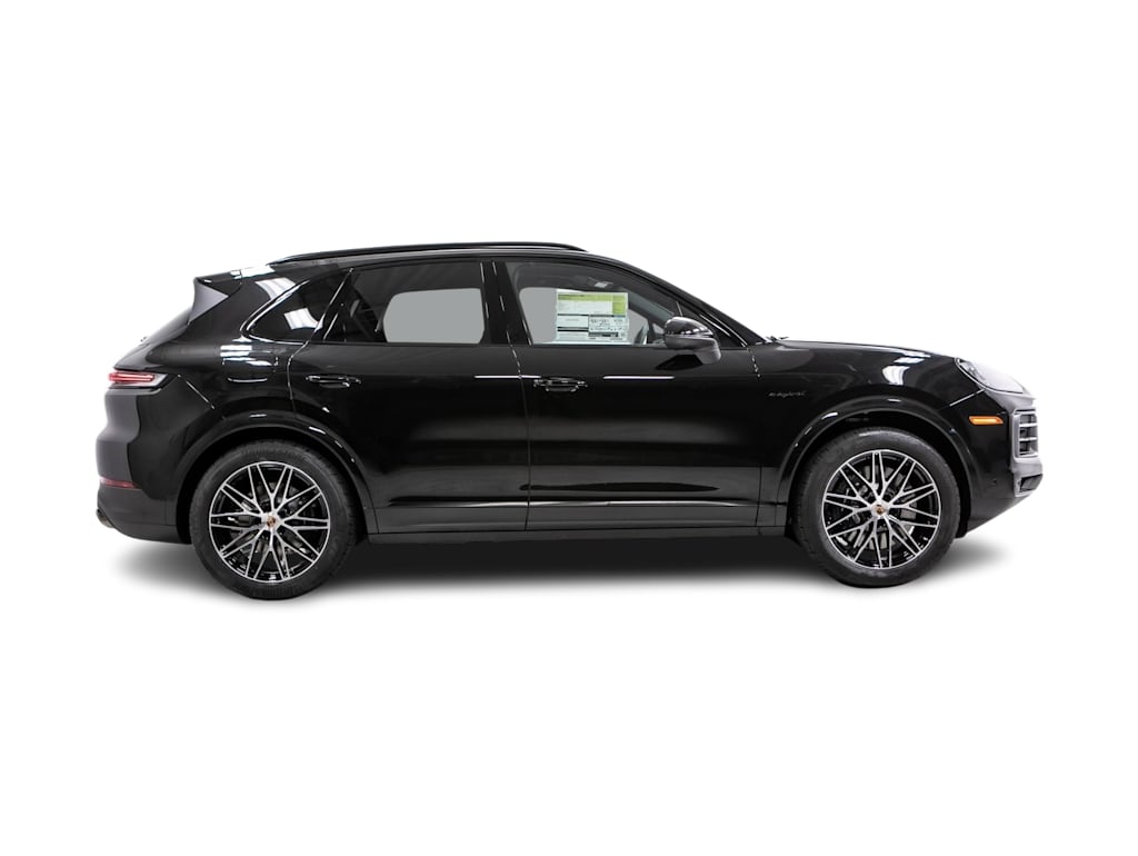 Thumbnail: 2026 Porsche Cayenne - 18