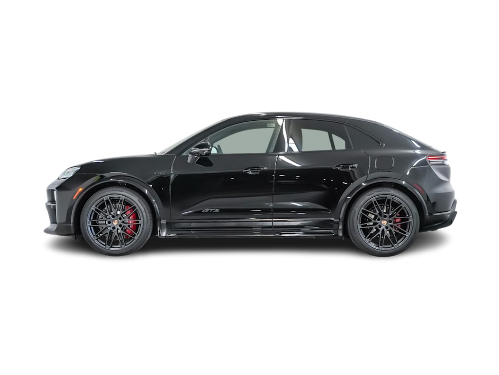 Thumbnail: 2026 Porsche Macan - 3