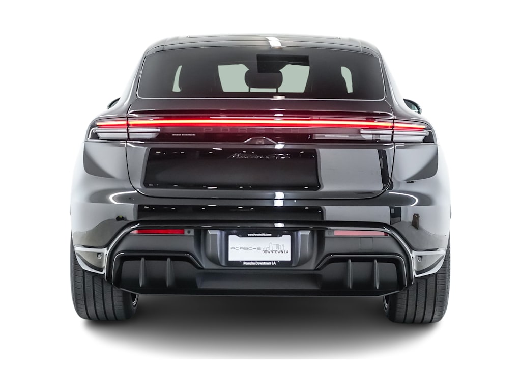 Thumbnail: 2026 Porsche Macan - 18
