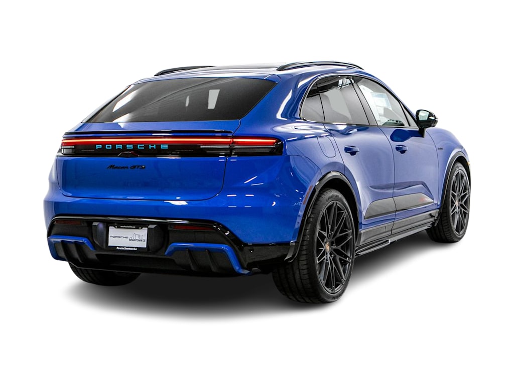 Thumbnail: 2026 Porsche Macan - 15