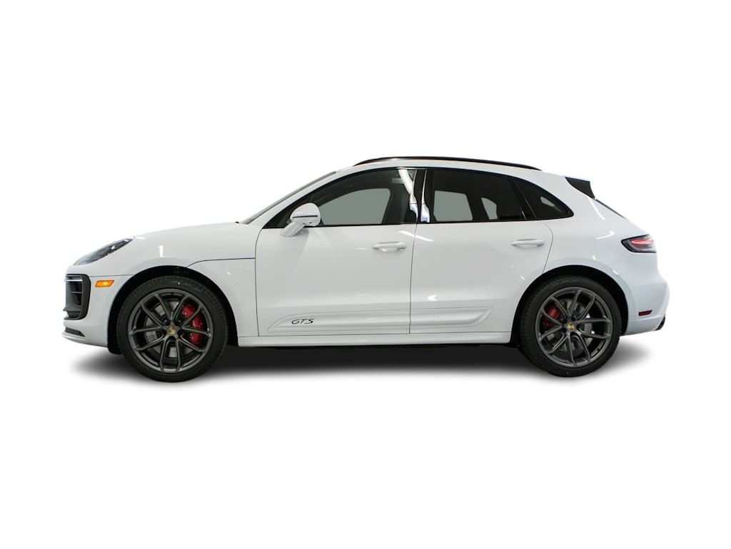 Thumbnail: 2026 Porsche Macan - 3