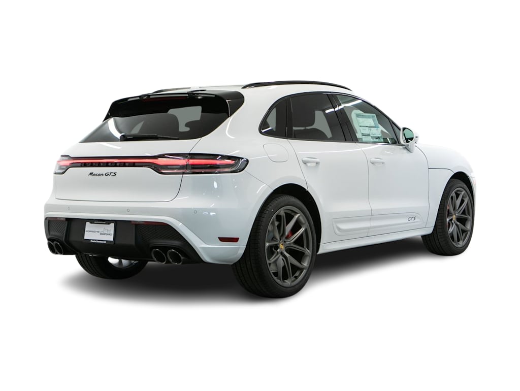 Thumbnail: 2026 Porsche Macan - 16