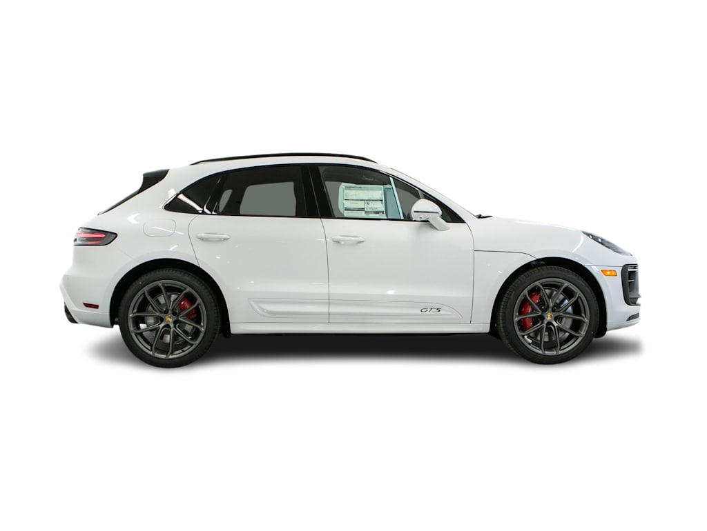 Thumbnail: 2026 Porsche Macan - 17