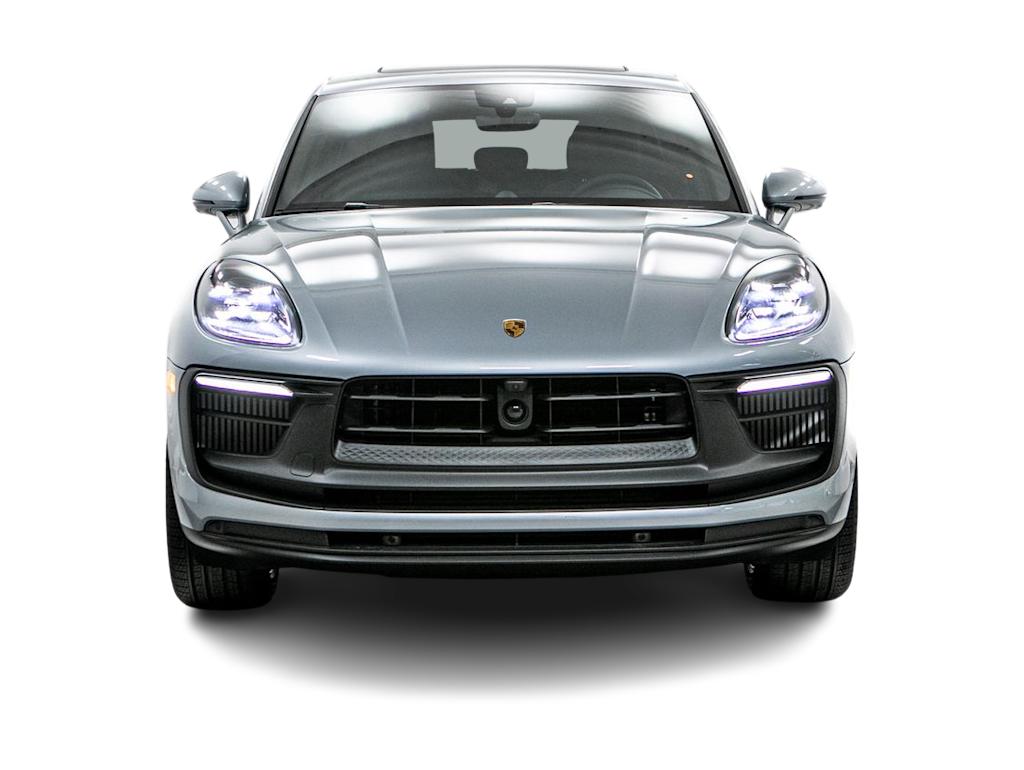 Thumbnail: 2026 Porsche Macan - 20