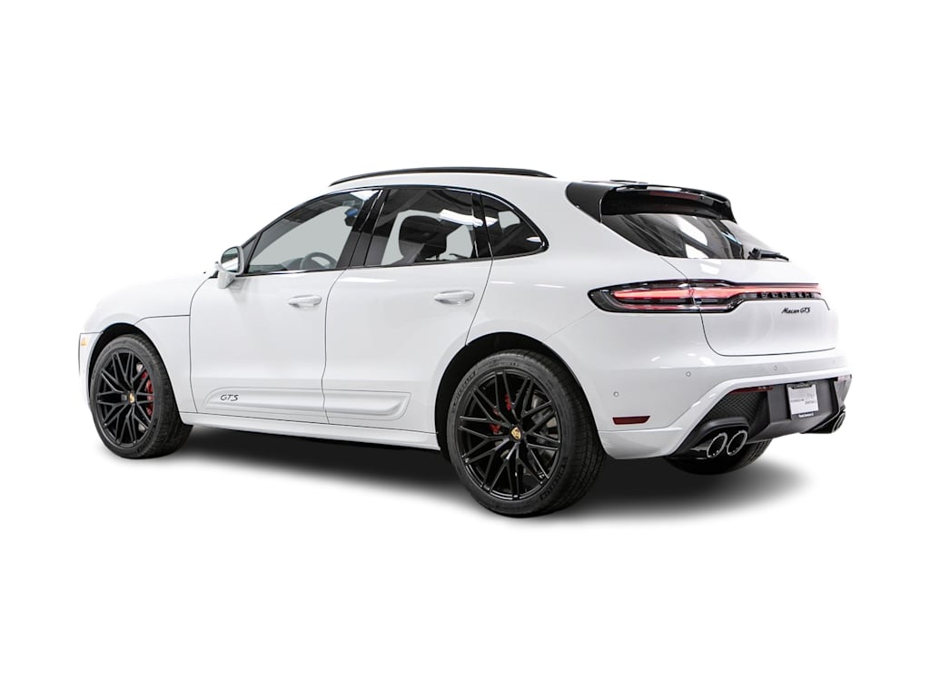 Thumbnail: 2026 Porsche Macan - 4