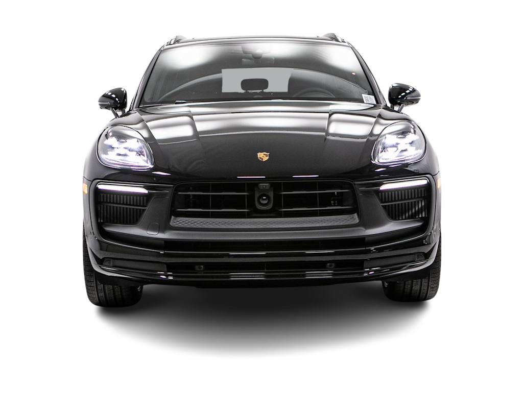 Thumbnail: 2026 Porsche Macan - 17