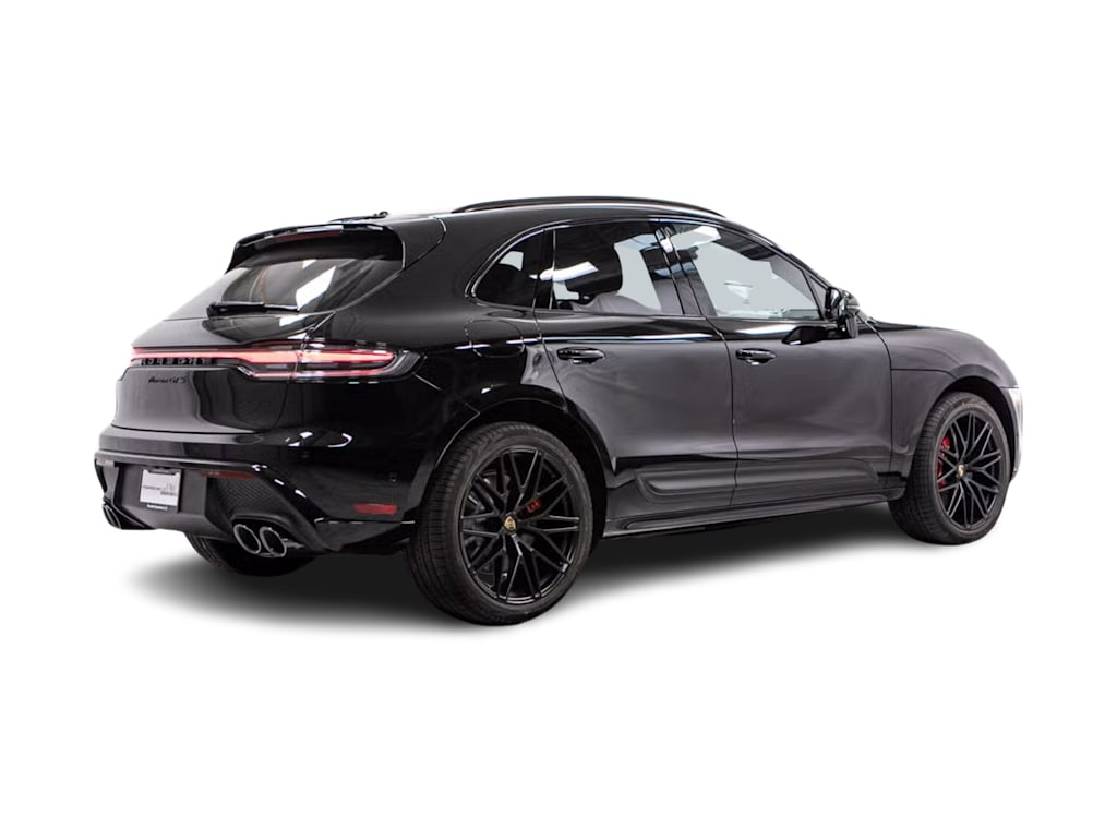 Thumbnail: 2026 Porsche Macan - 16