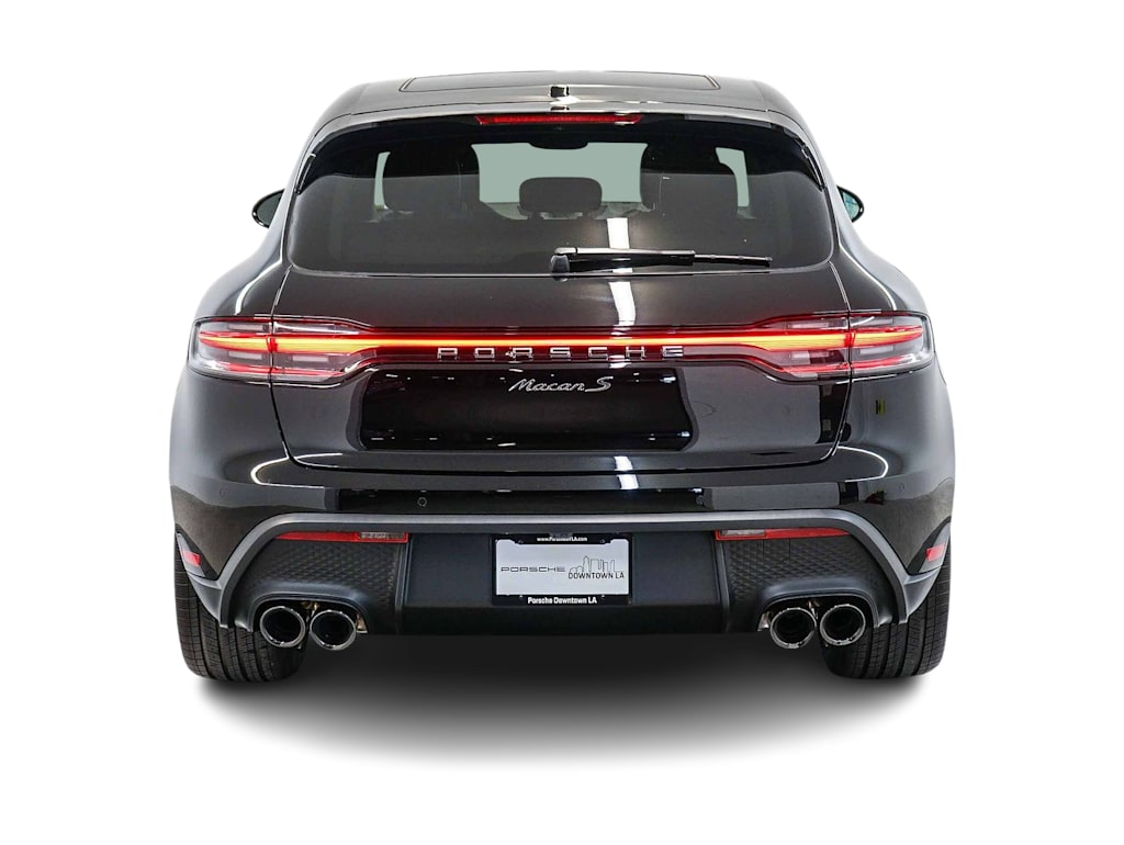 Thumbnail: 2026 Porsche Macan - 21
