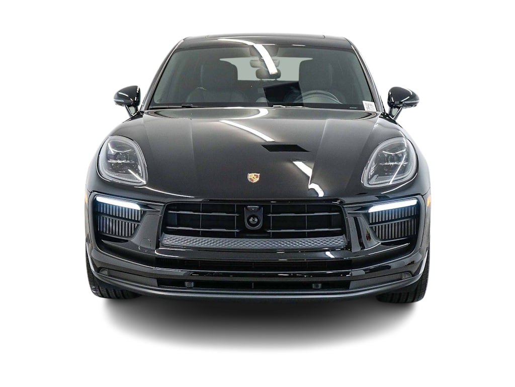 Thumbnail: 2026 Porsche Macan - 5