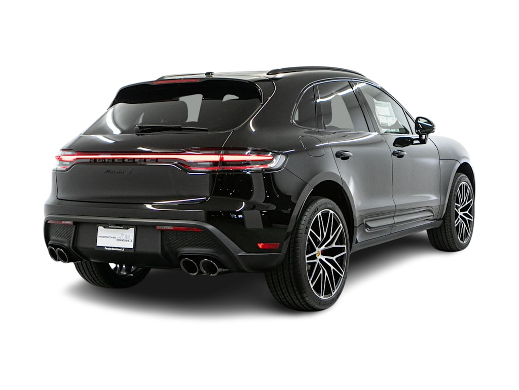 Thumbnail: 2026 Porsche Macan - 16