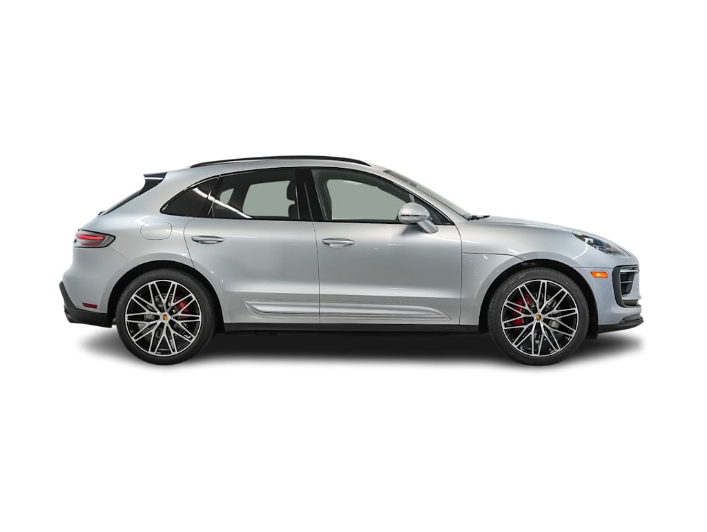 Thumbnail: 2026 Porsche Macan - 20