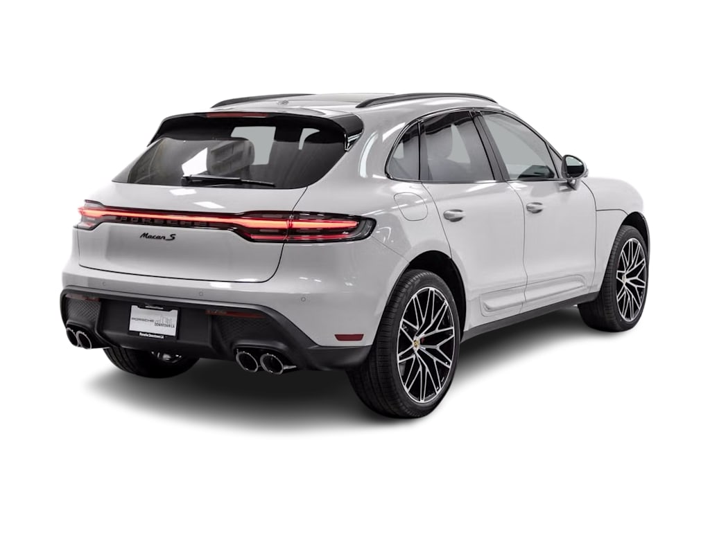 Thumbnail: 2025 Porsche Macan - 15