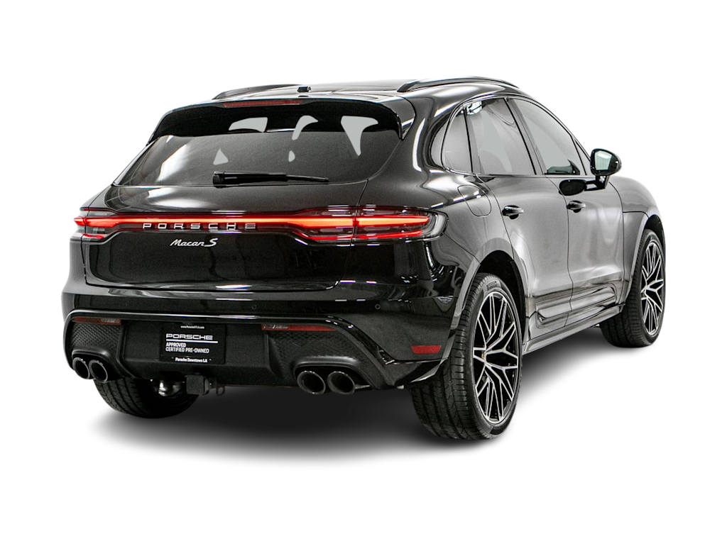 Thumbnail: 2024 Porsche Macan - 16
