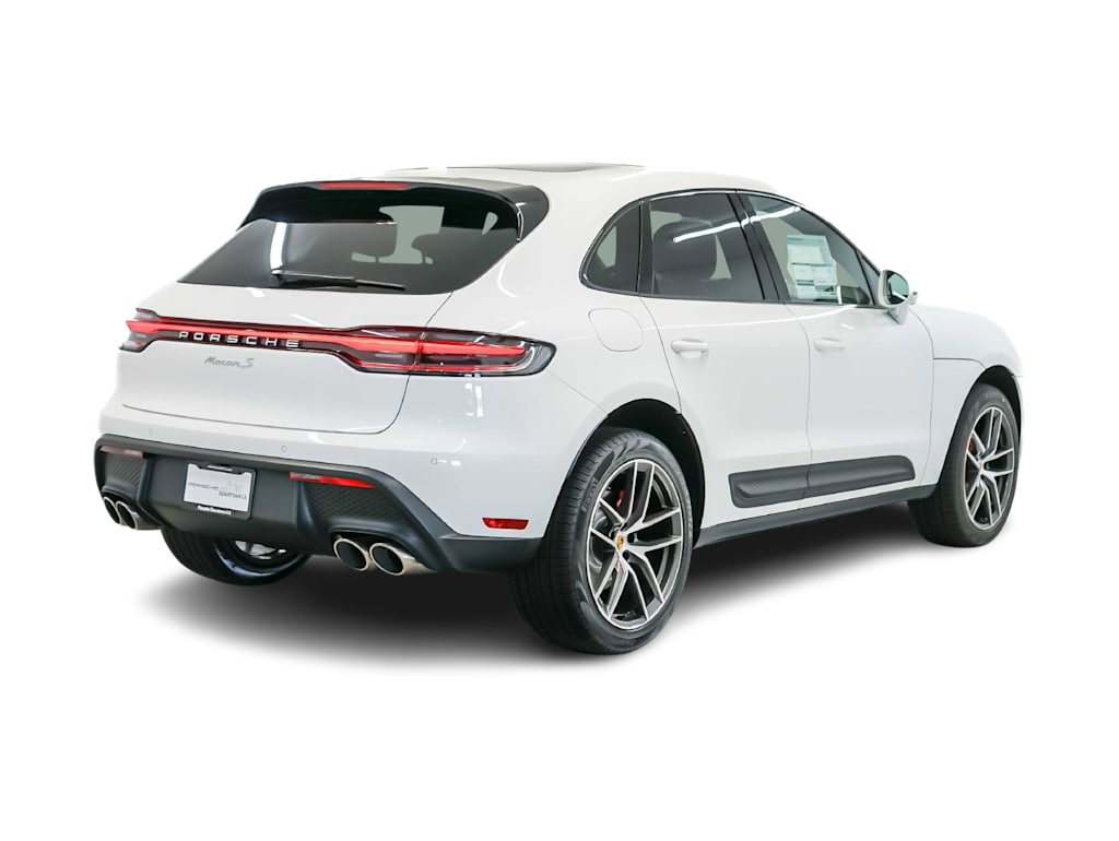 Thumbnail: 2026 Porsche Macan - 22