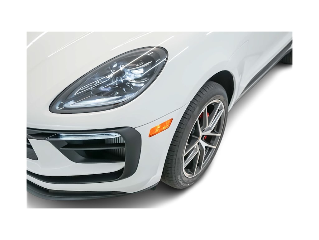 Thumbnail: 2026 Porsche Macan - 26
