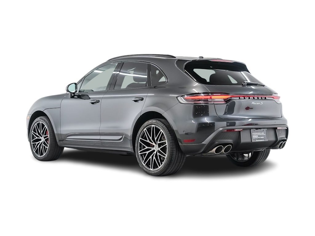 Thumbnail: 2023 Porsche Macan - 4