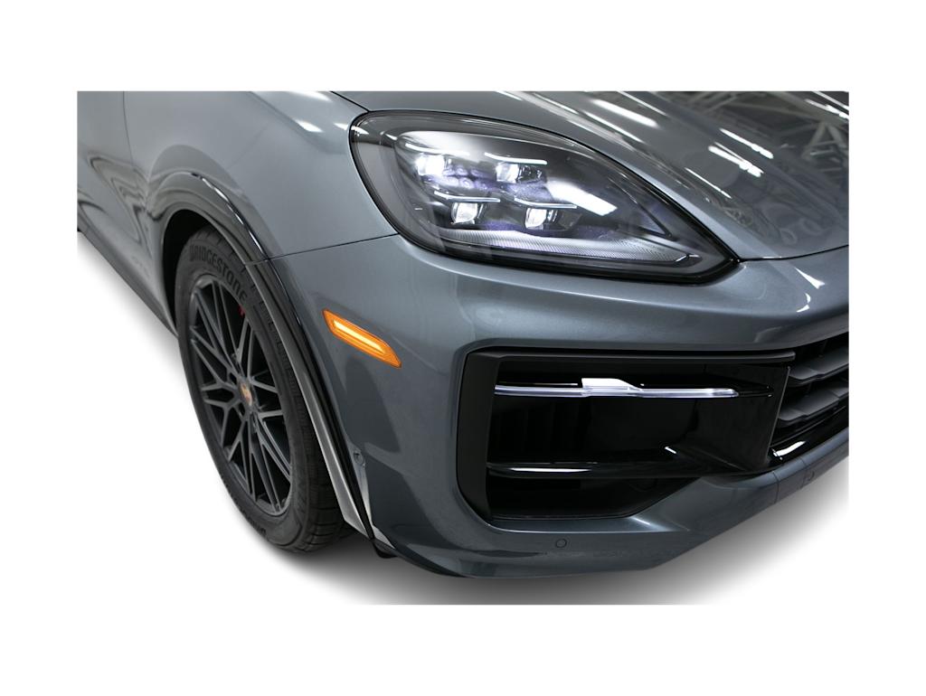 Thumbnail: 2026 Porsche Cayenne - 3