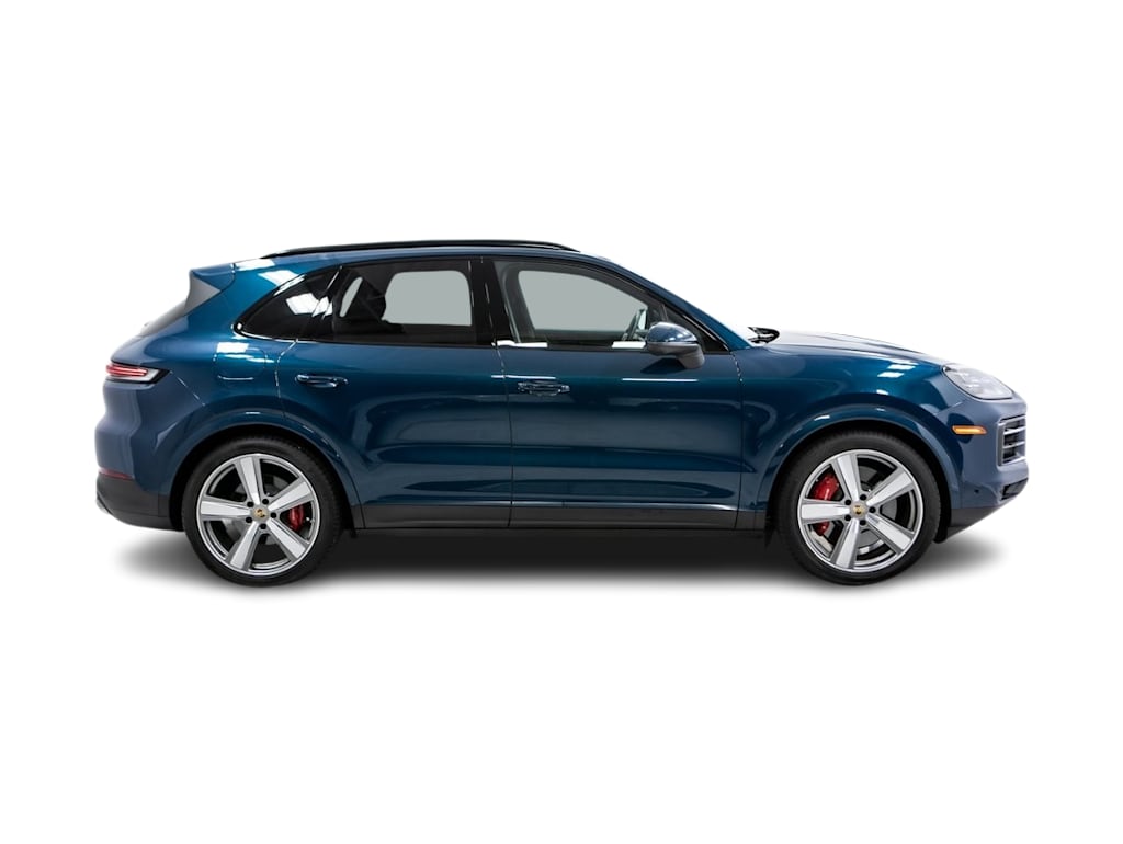 2024 Porsche Cayenne S 18