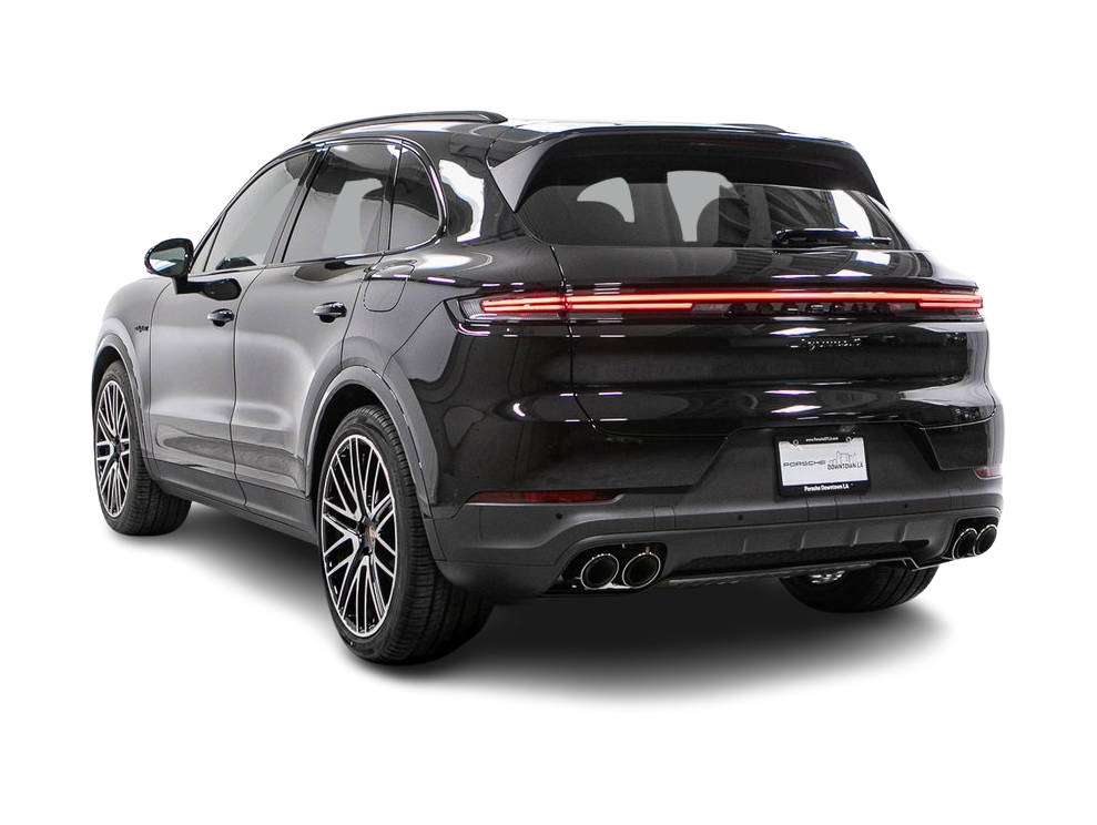Thumbnail: 2026 Porsche Cayenne - 4