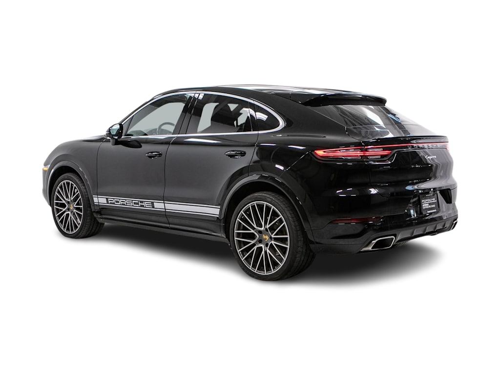 Thumbnail: 2022 Porsche Cayenne - 4