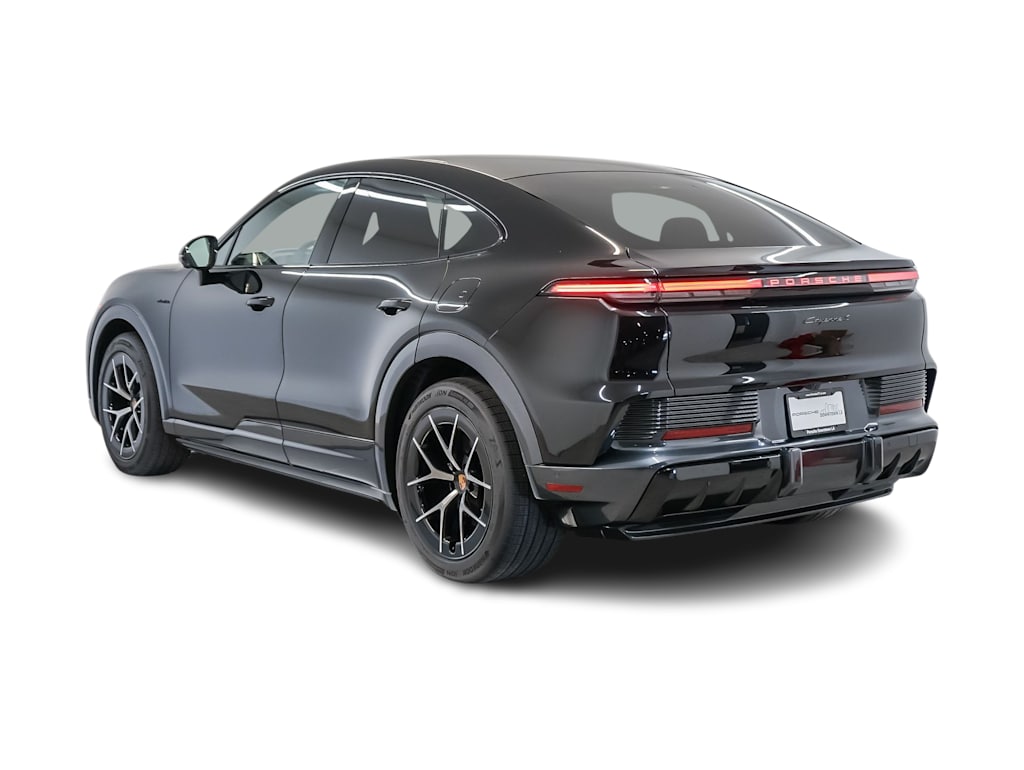 Thumbnail: 2026 Porsche Cayenne - 4