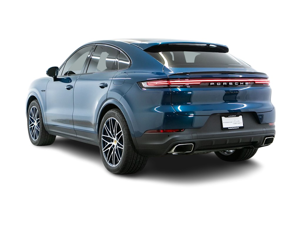 Thumbnail: 2024 Porsche Cayenne - 3