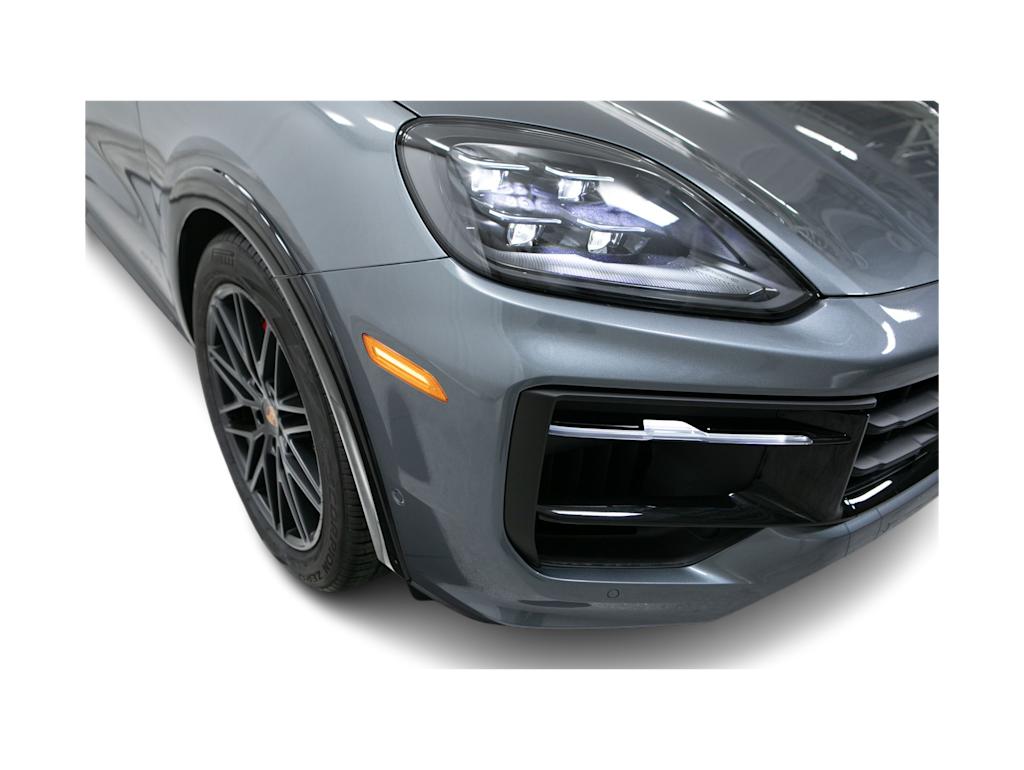 Thumbnail: 2026 Porsche Cayenne - 3