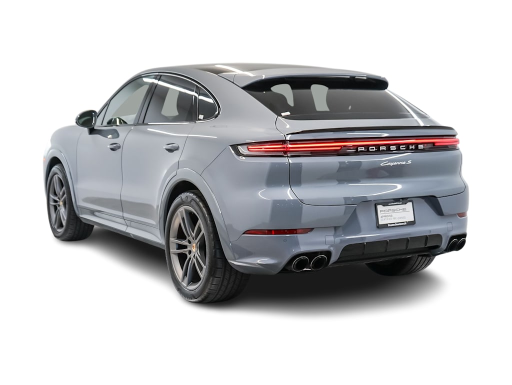Thumbnail: 2024 Porsche Cayenne - 4