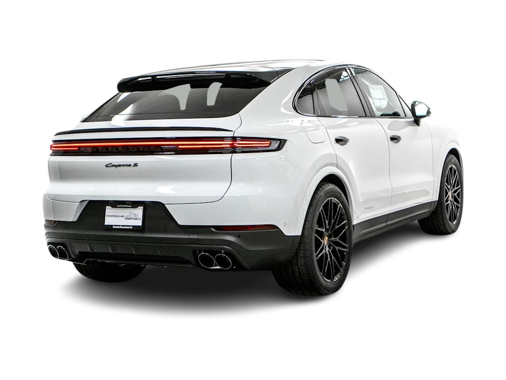 Thumbnail: 2026 Porsche Cayenne - 15