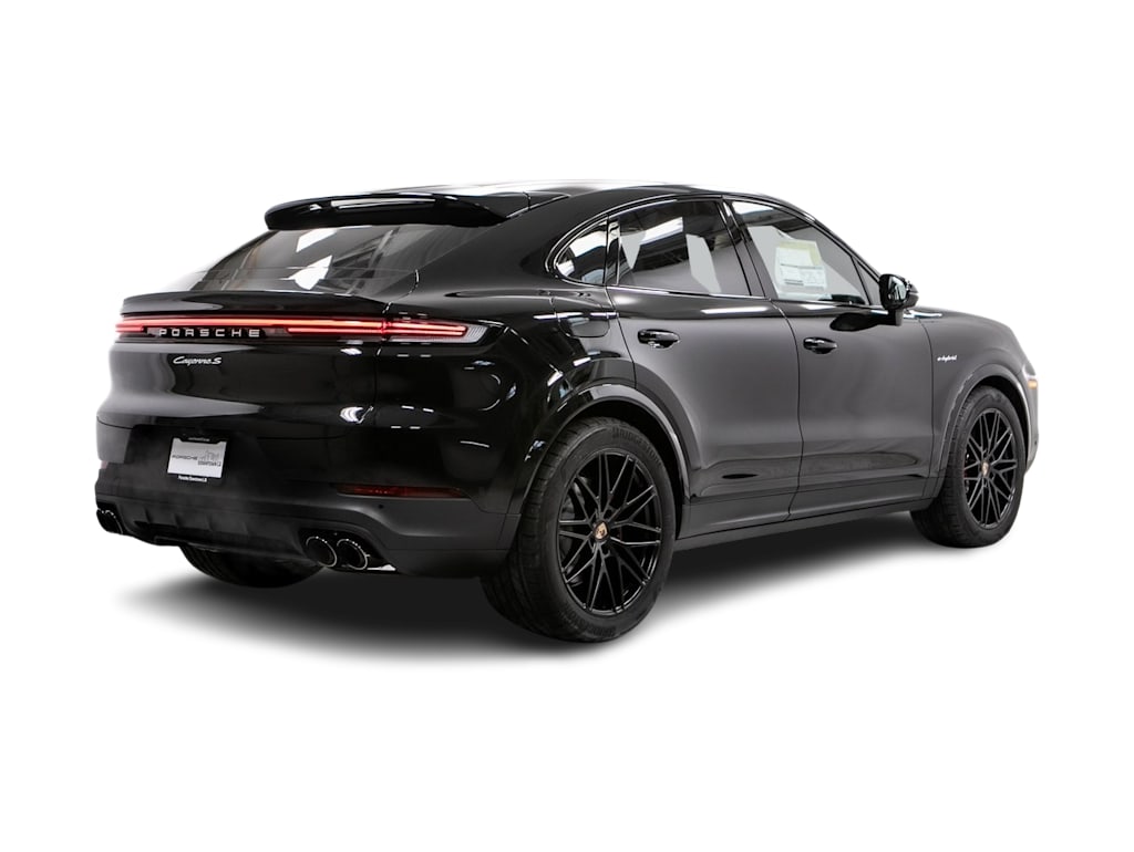 Thumbnail: 2026 Porsche Cayenne - 16