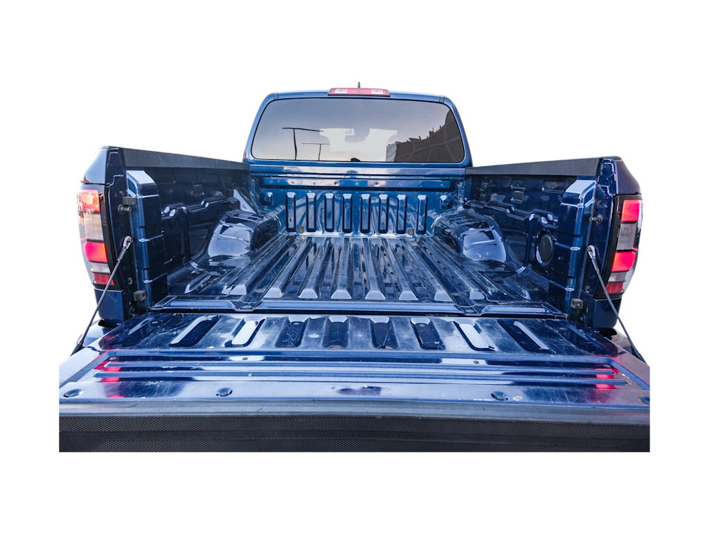 Thumbnail: 2022 Nissan Frontier - 15
