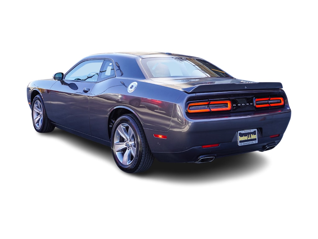 2022 Dodge Challenger SXT 3