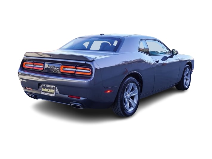 2022 Dodge Challenger SXT 25