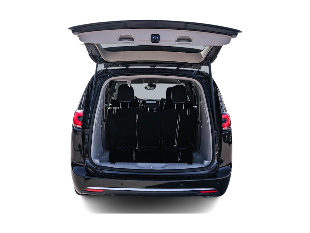 Thumbnail: 2023 Chrysler Pacifica - 14