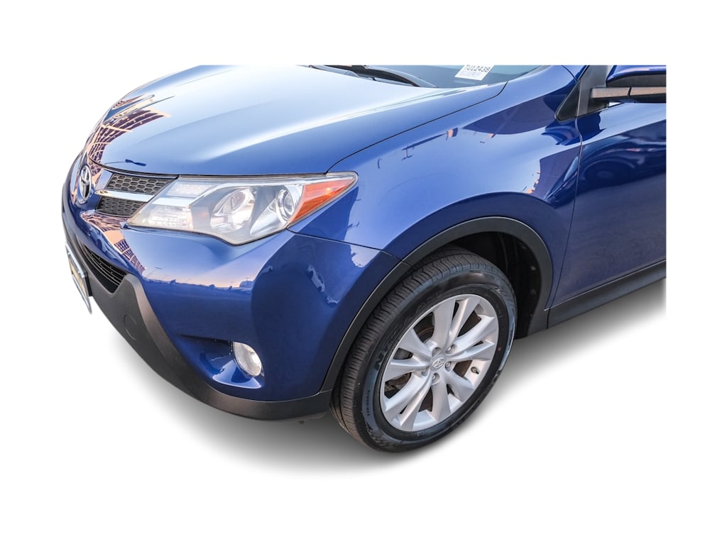 Thumbnail: 2015 Toyota RAV4 - 24