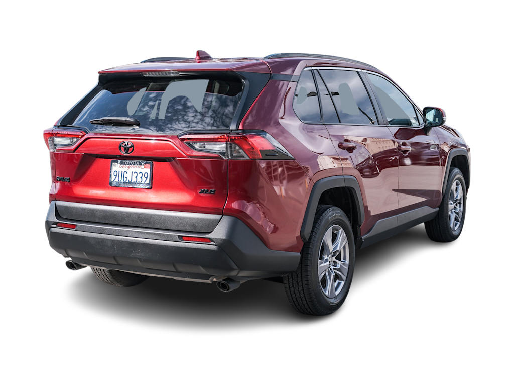 Thumbnail: 2022 Toyota RAV4 - 16