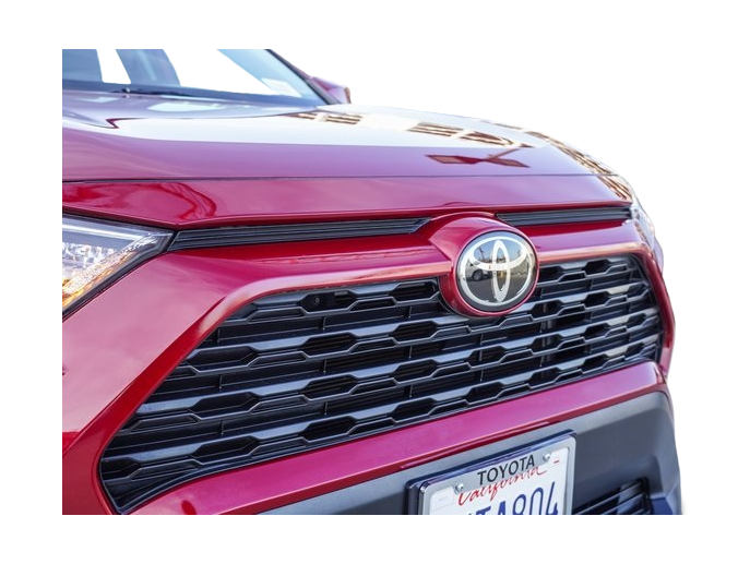 2021 Toyota RAV4 XLE 24