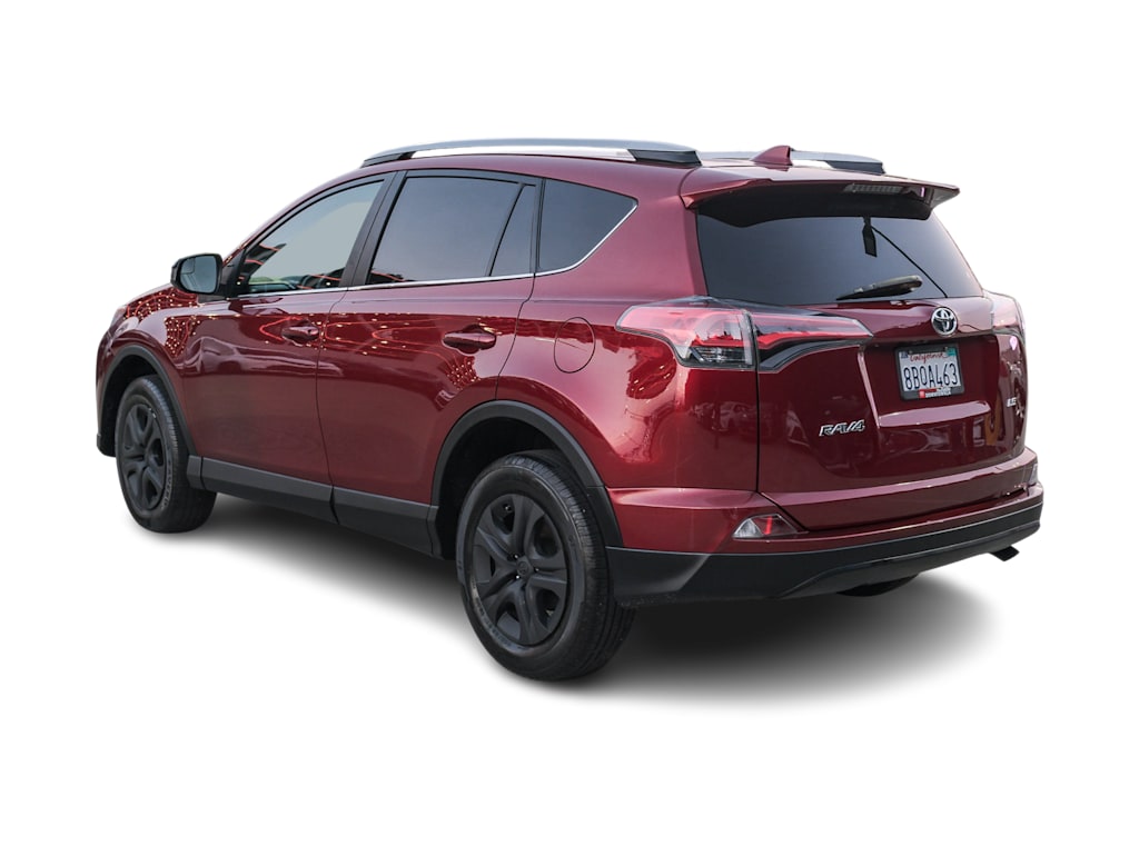 Thumbnail: 2018 Toyota RAV4 - 3